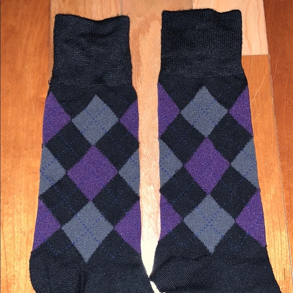 NWOT 3 Pairs Dress Socks men’s SOFT NEW small - Picture 2 of 6